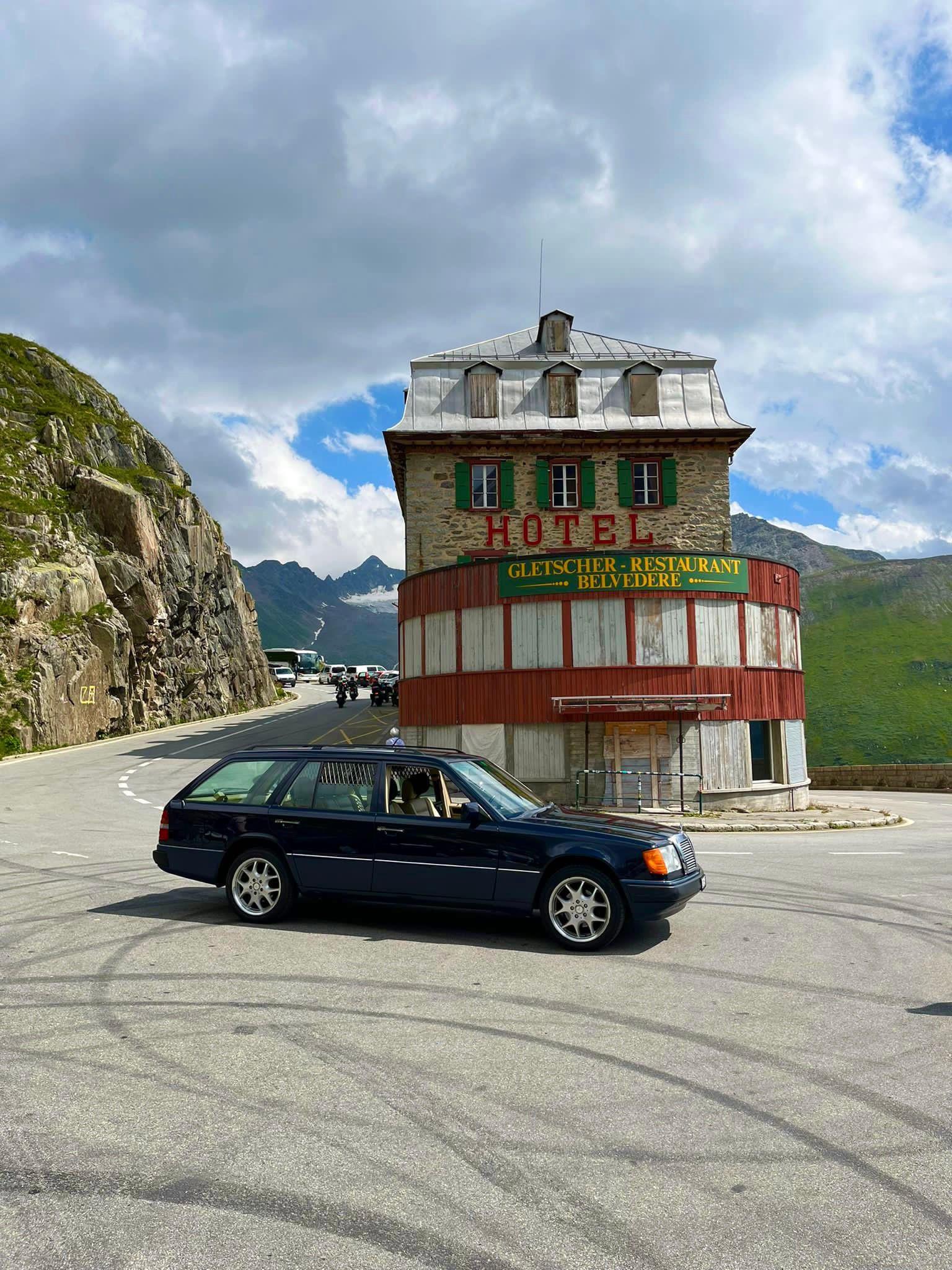 MERCEDES-BENZ Erster Mercedes Benz Kombi mit Allrad in einzigartigen, einwandfreien Zustand.-image-1