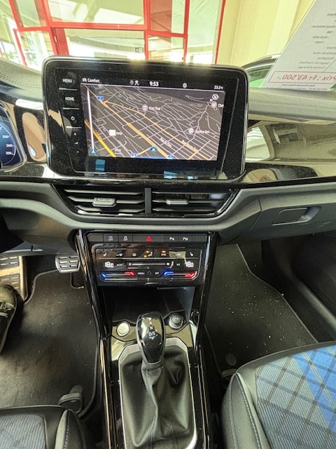 VW T-Roc 2.0 TSI R DSG 4Motion-image-8