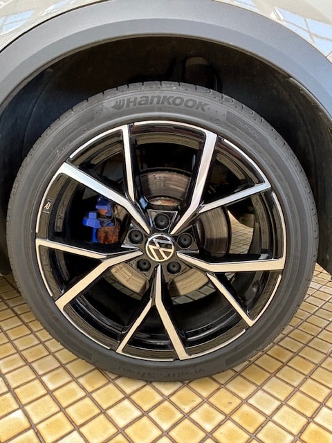 VW T-Roc 2.0 TSI R DSG 4Motion-image-3