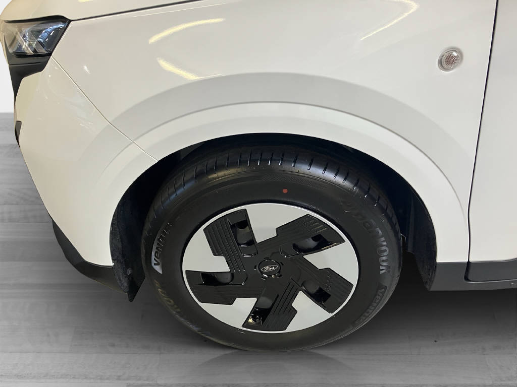 FORD E-Transit Courier Van Trend-image-9