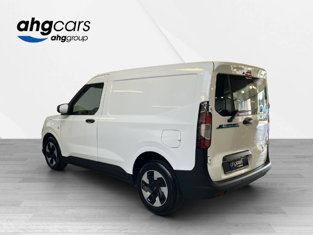 FORD E-Transit Courier Van Trend-showroom-element-2