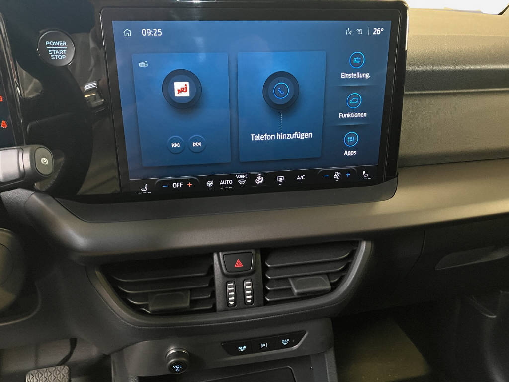 FORD E-Transit Courier Van Trend-image-6