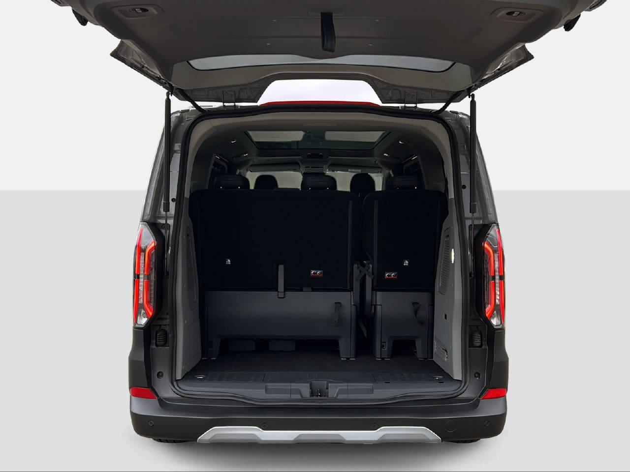 FORD E-Tourneo C Bus 340 L1 Active-image-14