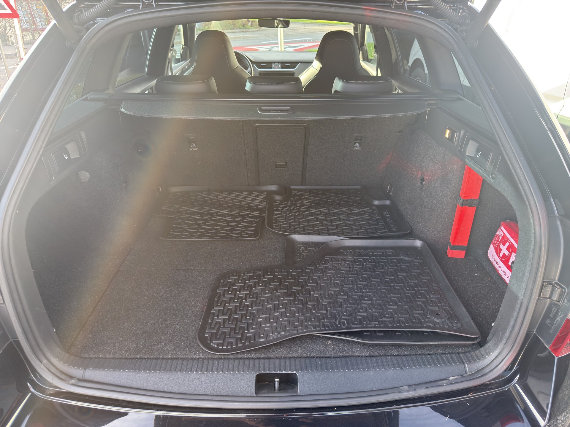 SKODA Octavia Combi 2.0 TDI RS 4x4 DSG-image-6