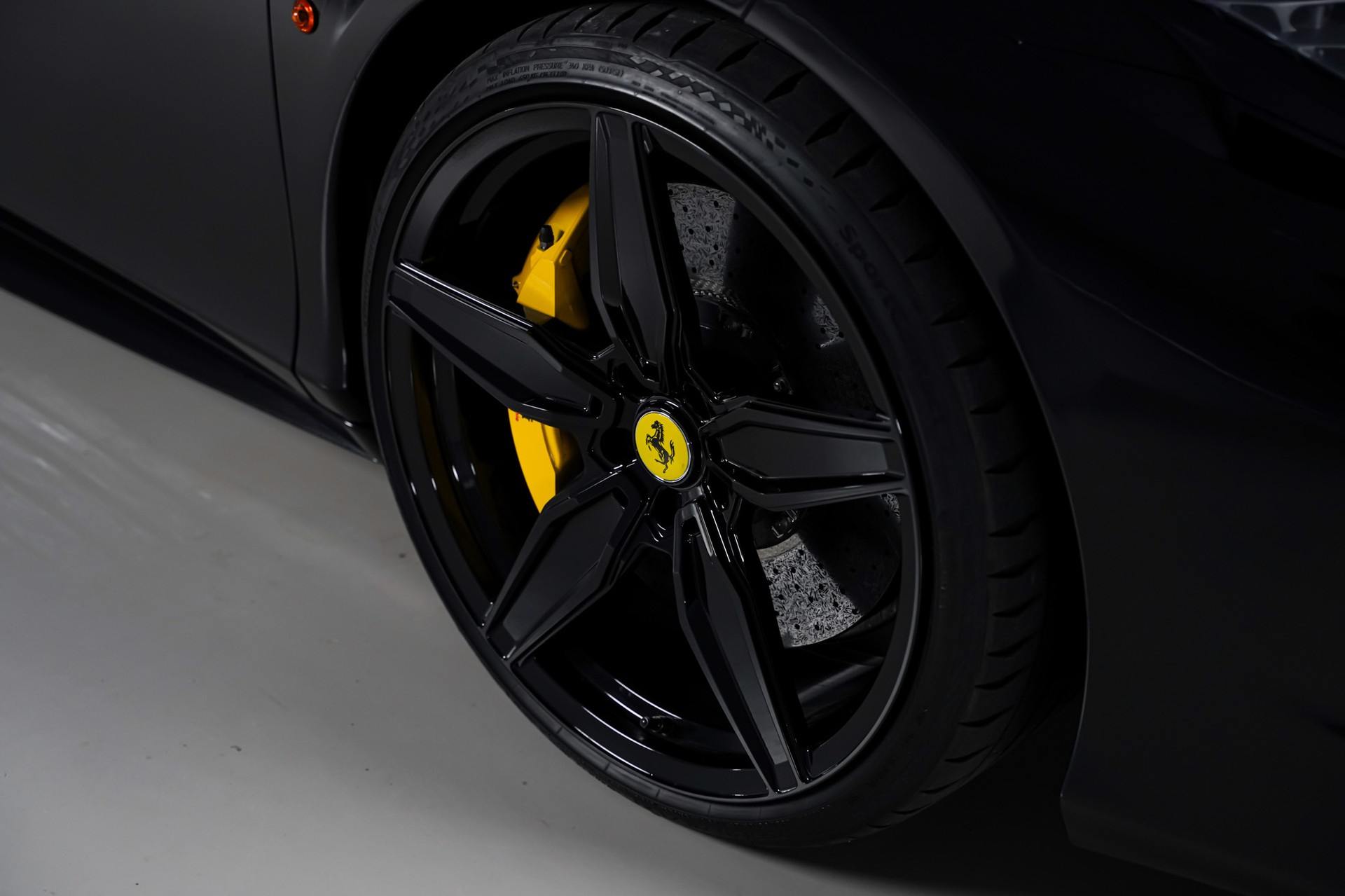 FERRARI 458 Spider Italia 4.5 V8-image-4