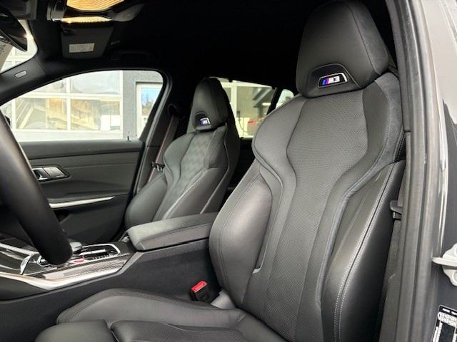 BMW M3 Competition xDrive Touring-image-9