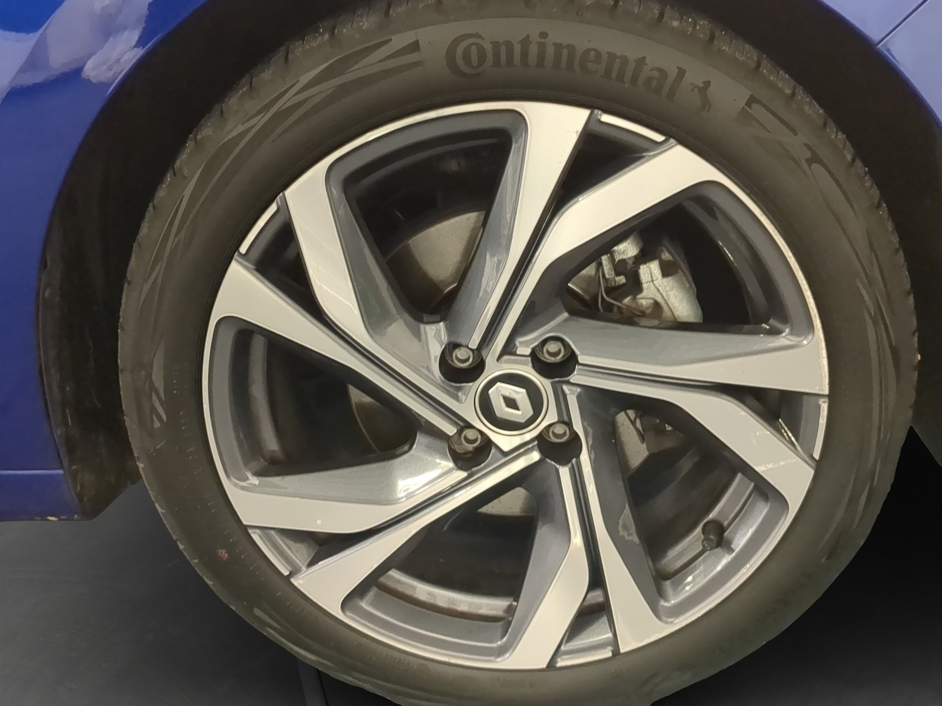 RENAULT Clio 1.6 E-Tech RS Line-image-17