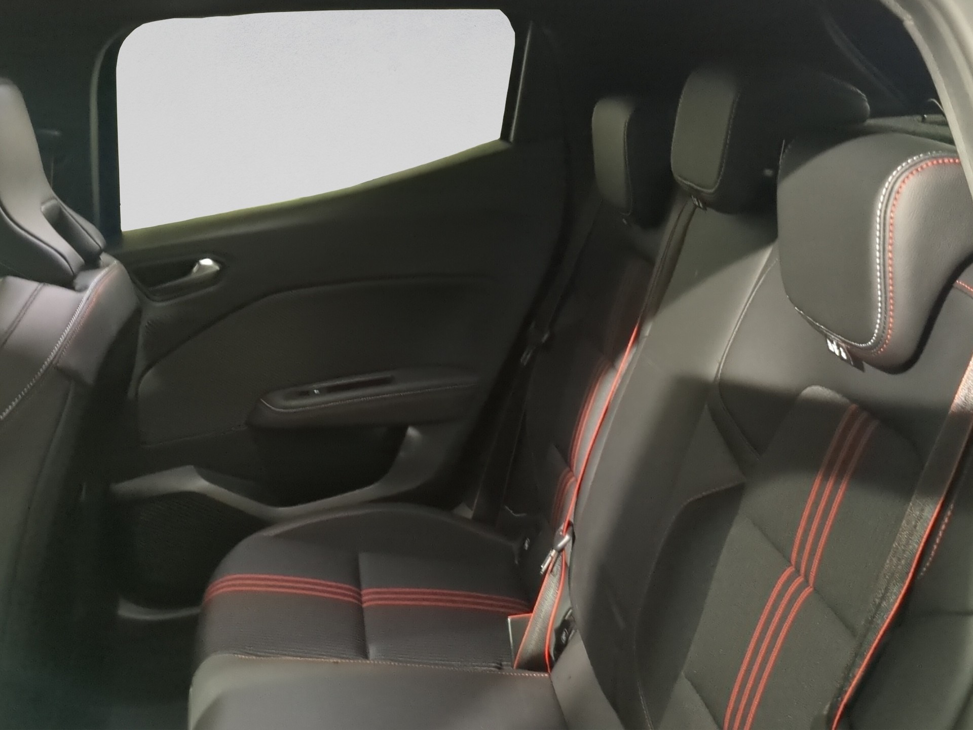 RENAULT Clio 1.6 E-Tech RS Line-image-14