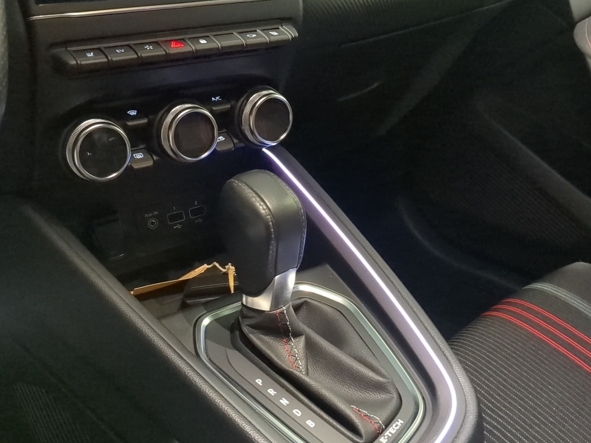 RENAULT Clio 1.6 E-Tech RS Line-image-11