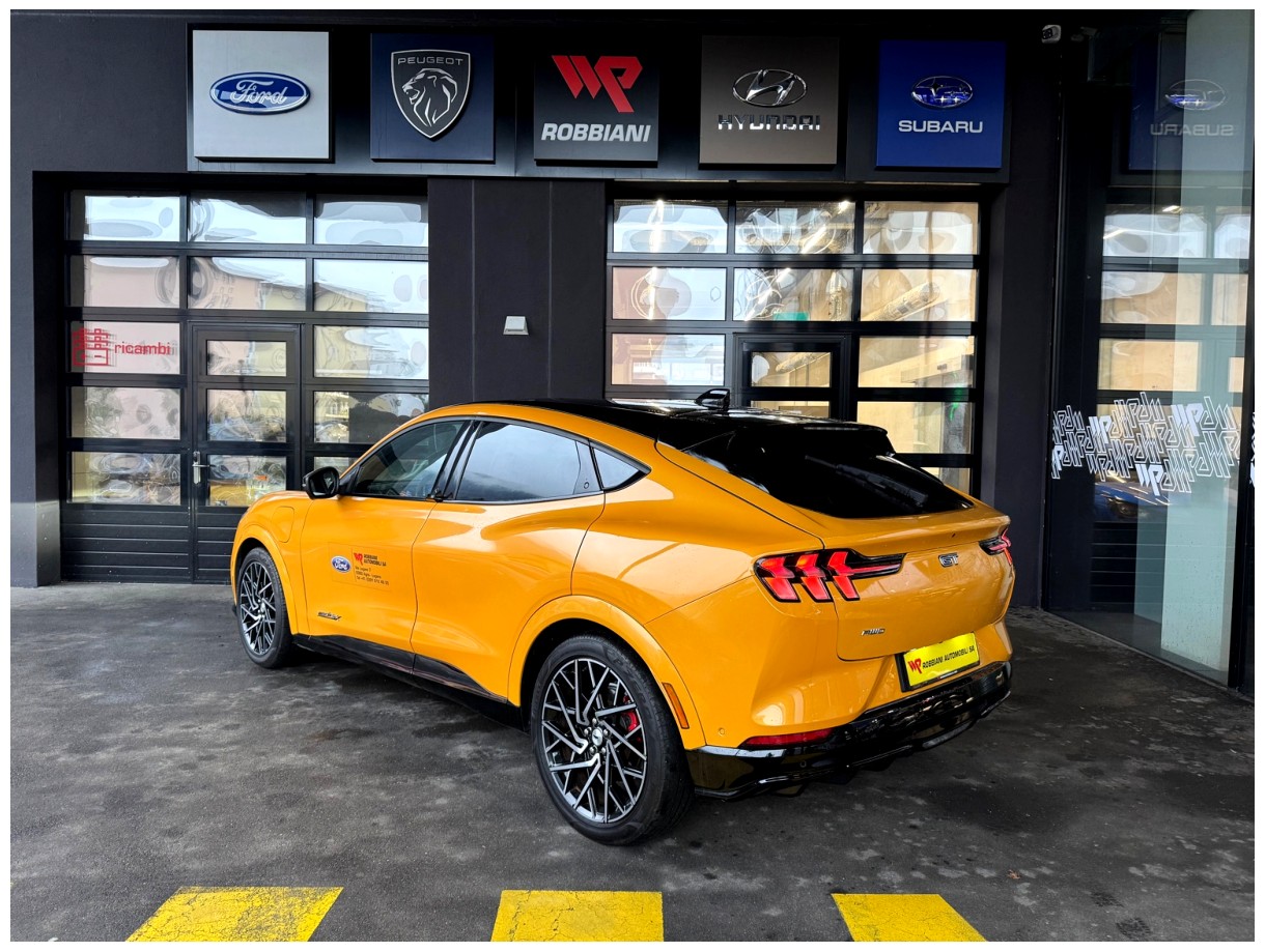 FORD Mustang MACH-E GT AWD 91 kWh-showroom-element-2