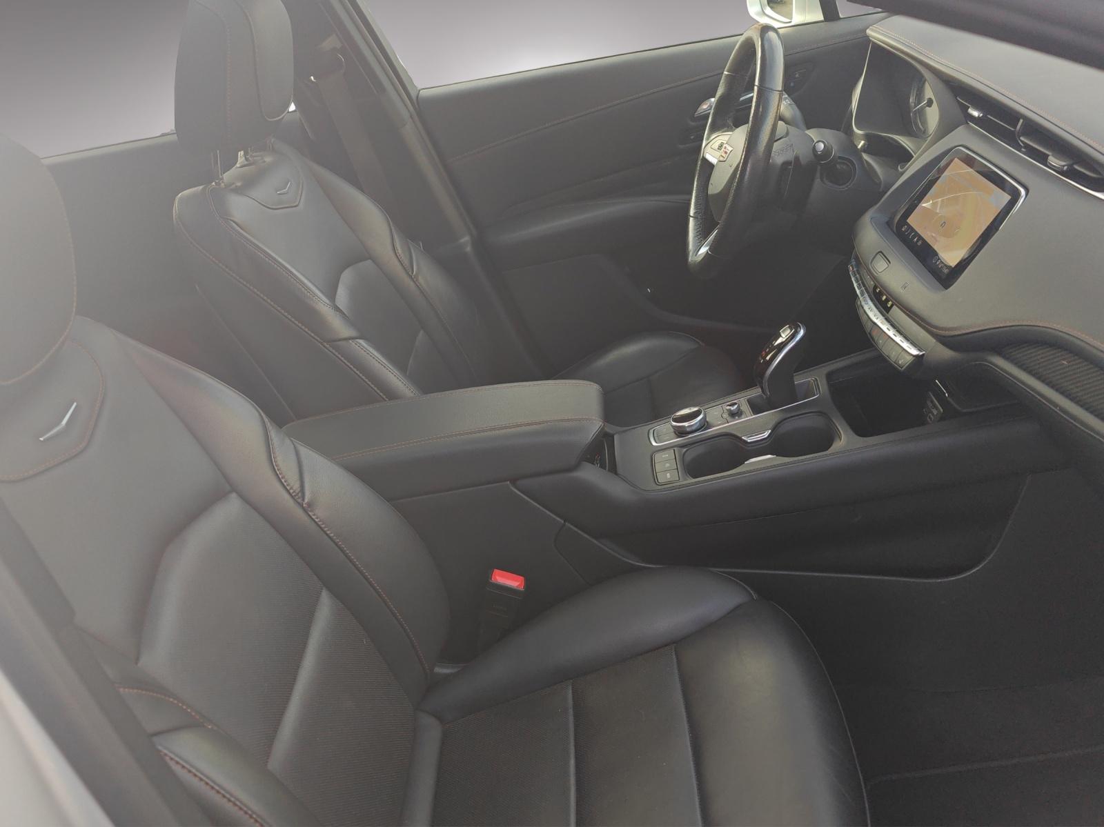 CADILLAC XT4 2.0 TD Sport AWD-image-9