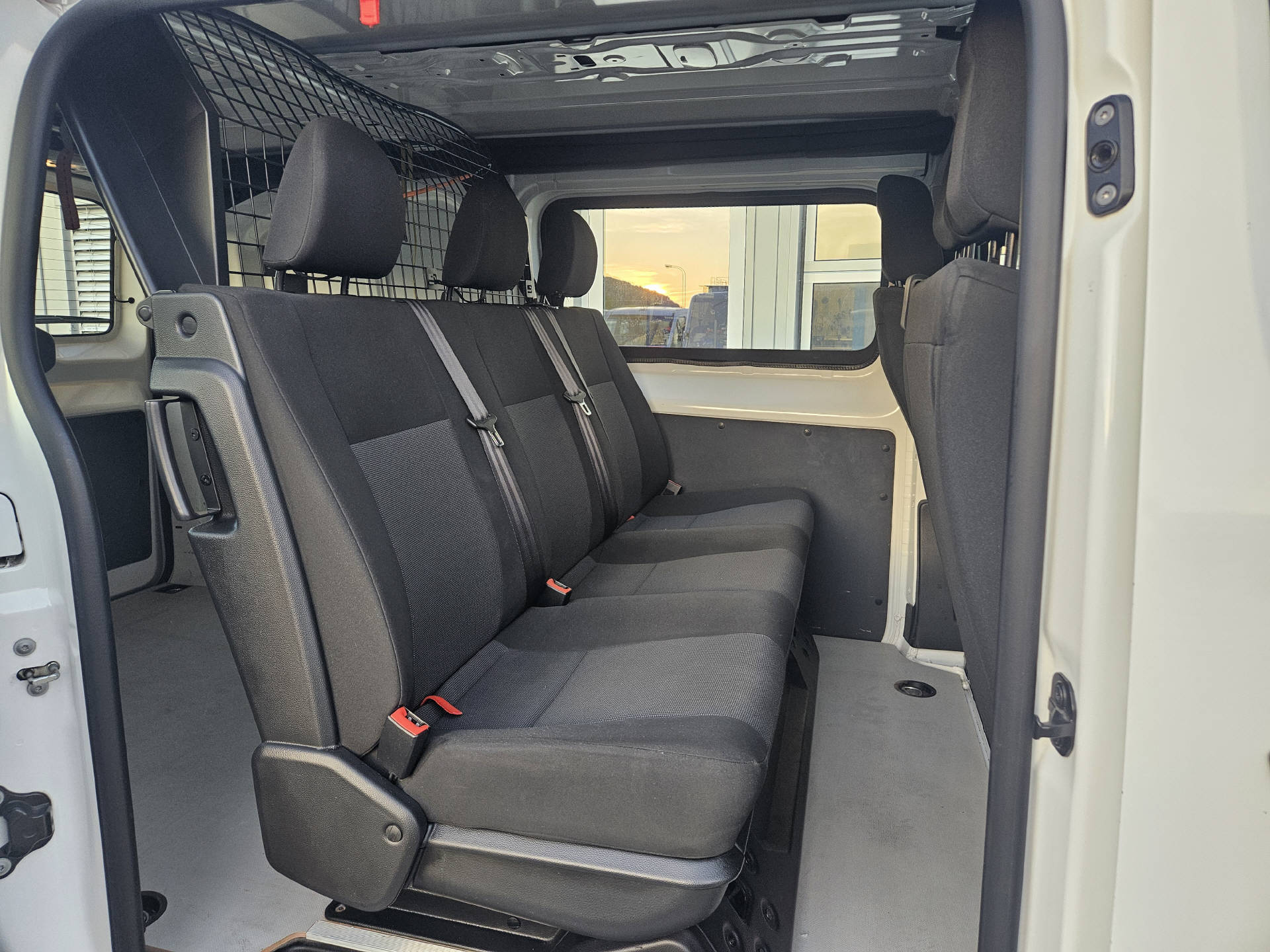 CITROEN Jumpy Kaw. M 1.5 BlueHDi 120 Swiss Edition S/S * 6- Plätzer * Klima * Tempomat * AHK *-image-10
