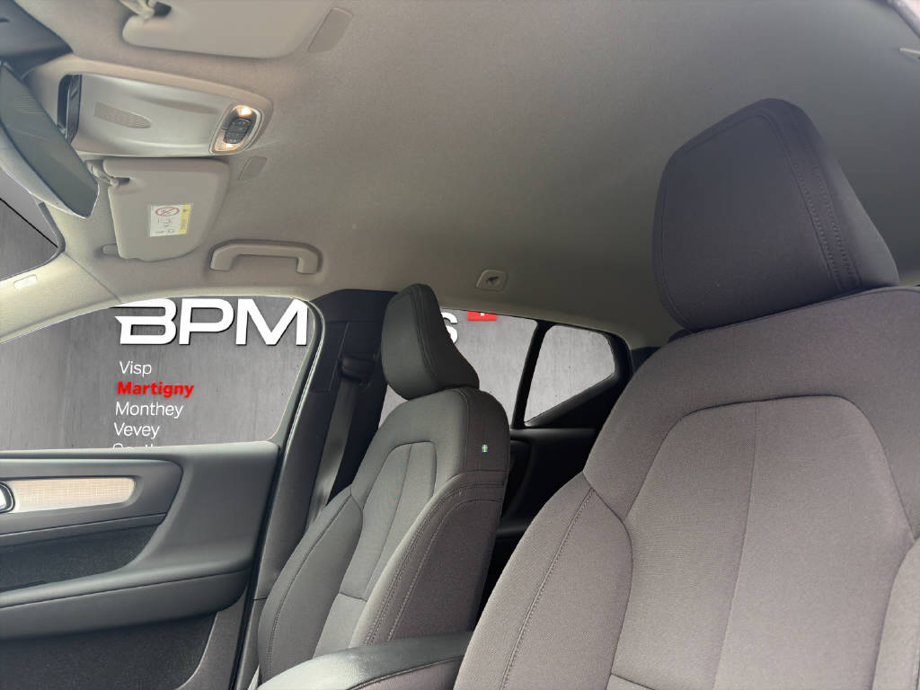 VOLVO XC40 1.5 T2 Momentum-image-13
