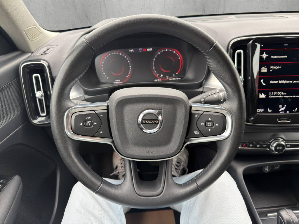 VOLVO XC40 1.5 T2 Momentum-image-10