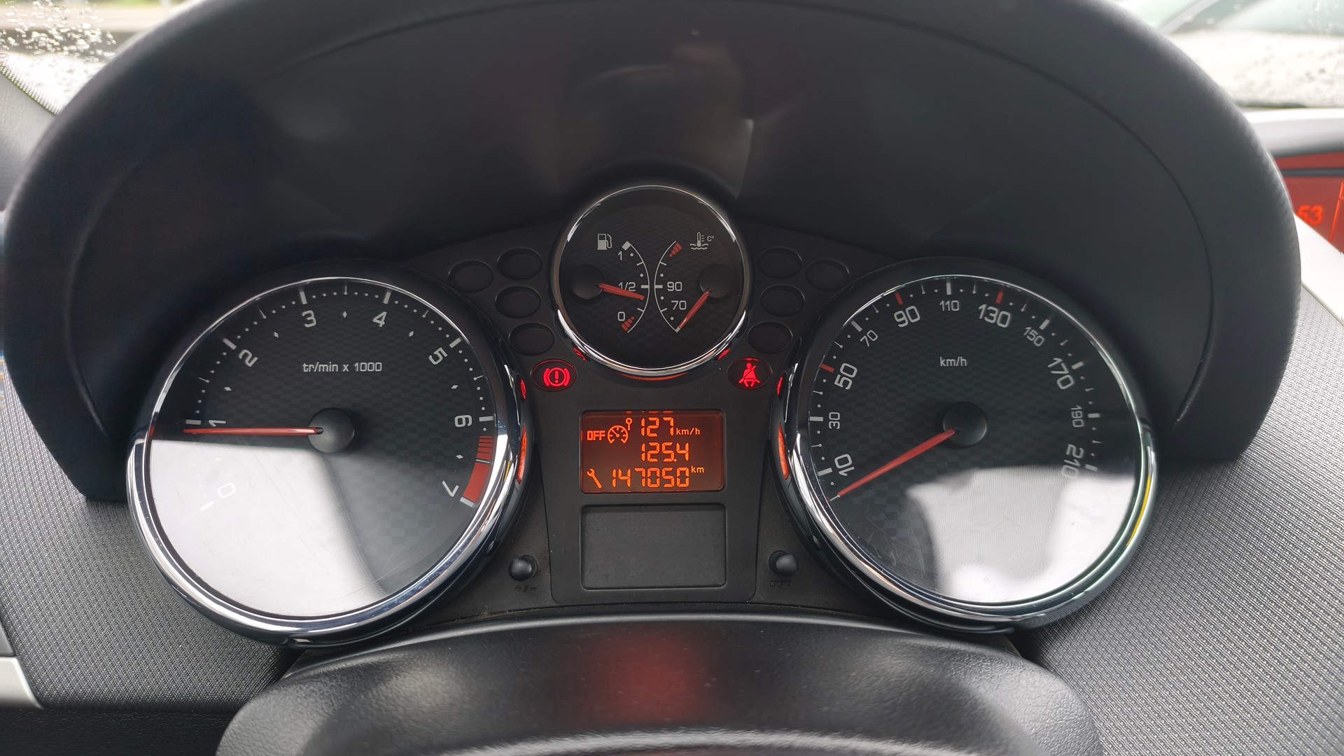 PEUGEOT 207 CC 1.6 16V Turbo Allure-image-23