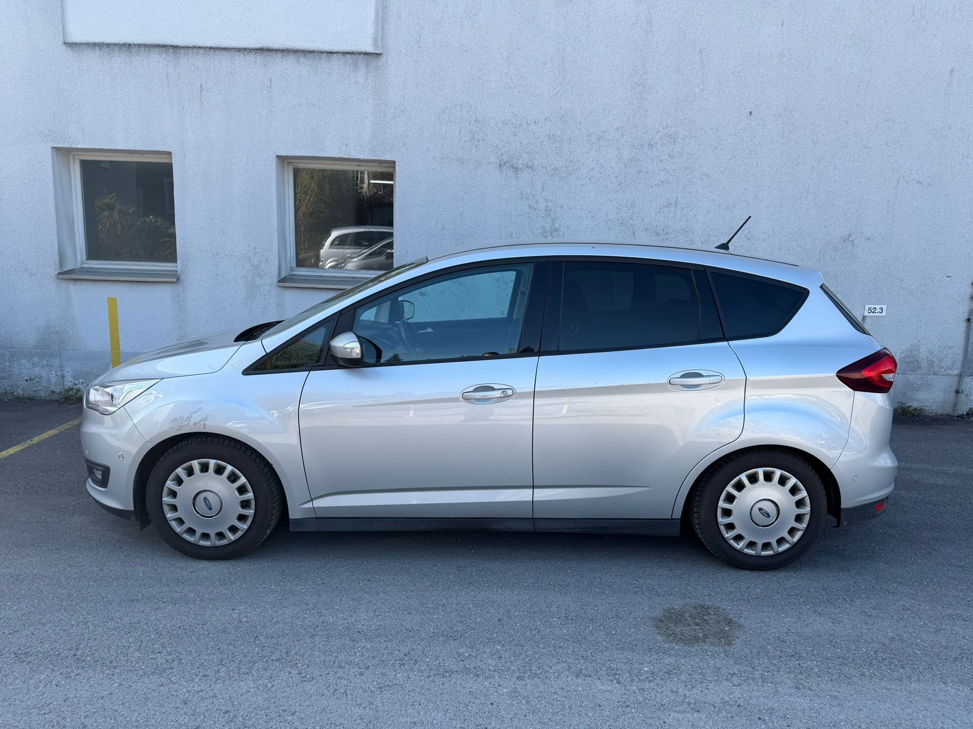 FORD C-Max 1.5 TDCi Trend-showroom-element-2