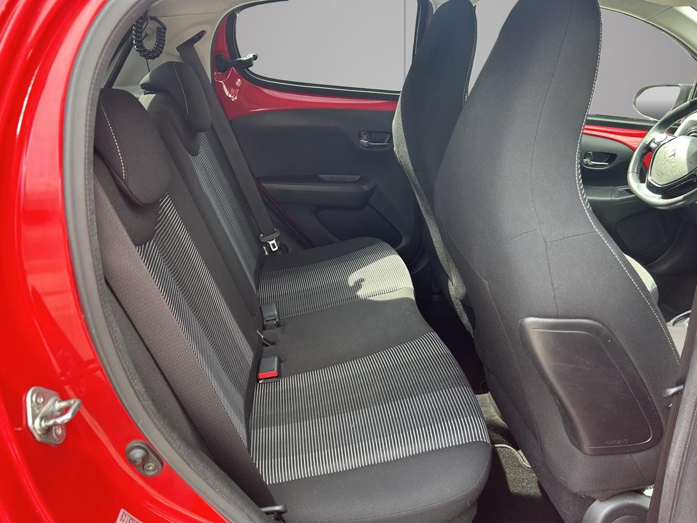 PEUGEOT 108 1.2 VTi Allure Top-image-14