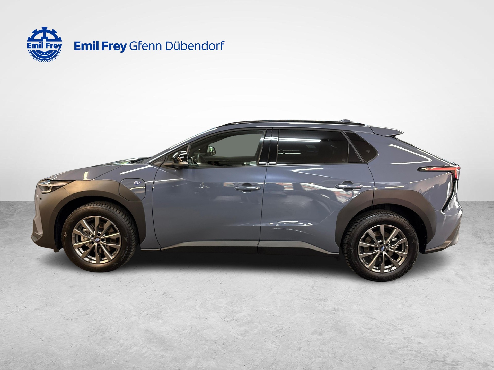 SUBARU Solterra eV Luxury AWD-image-1