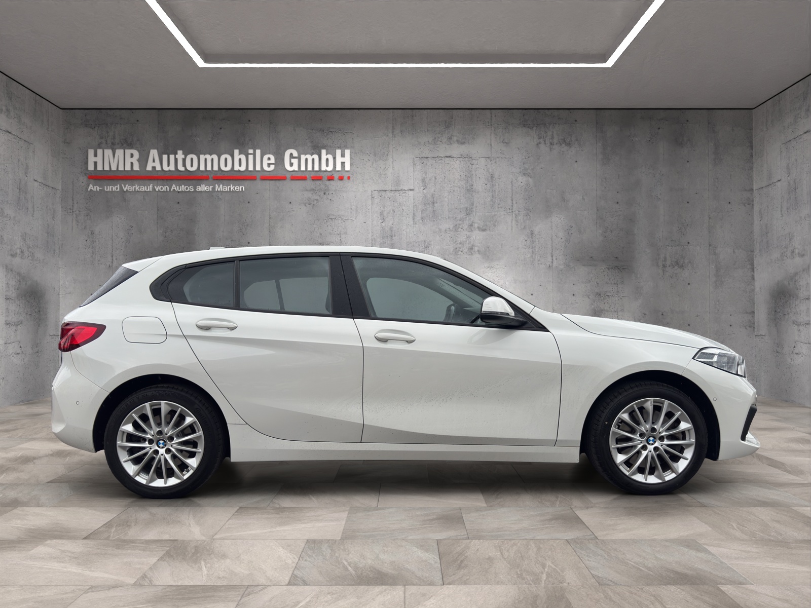 BMW 120i Steptronic-image-6