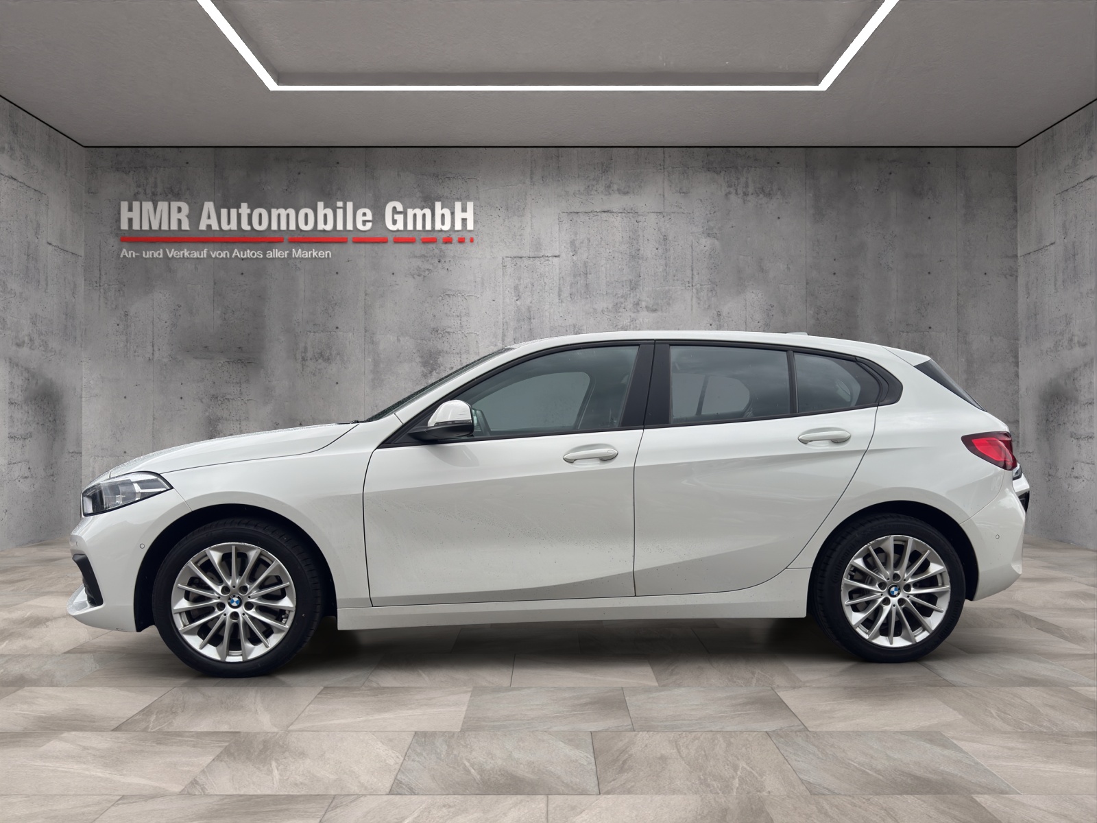 BMW 120i Steptronic-image-7