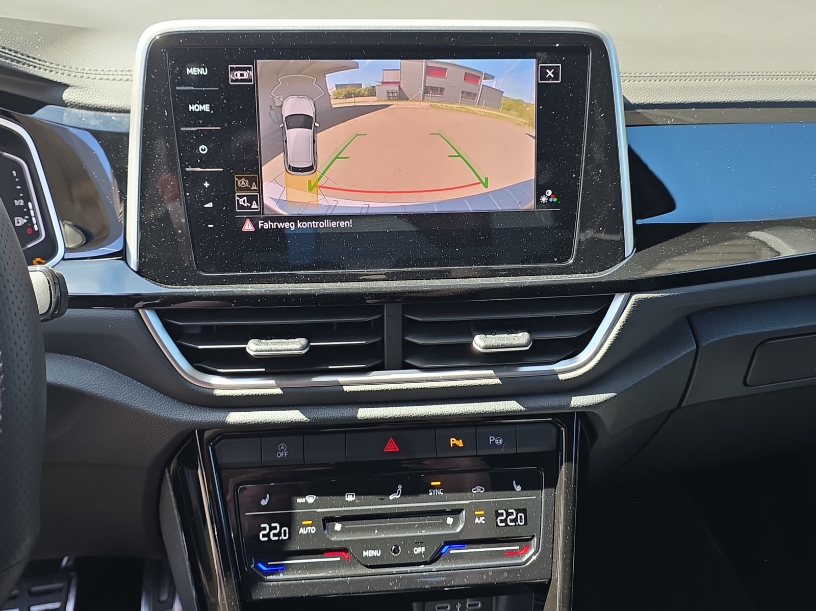 VW T-Roc 2.0 TSI R-Line DSG 4Motion-image-10