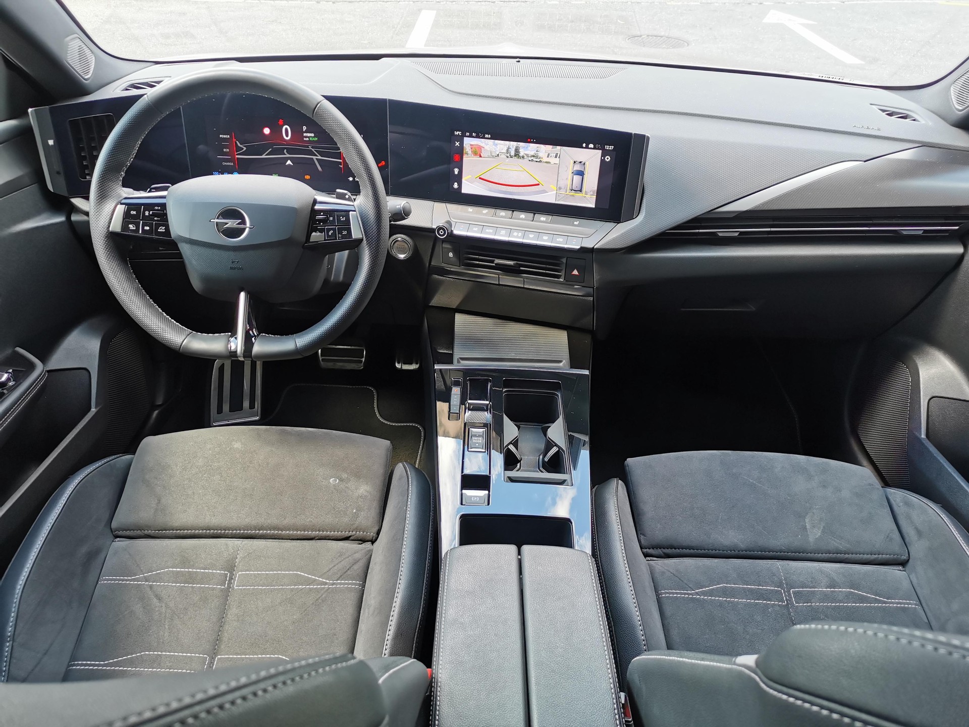 OPEL Astra 1.6 T PHEV 180 Swiss Premium-image-9
