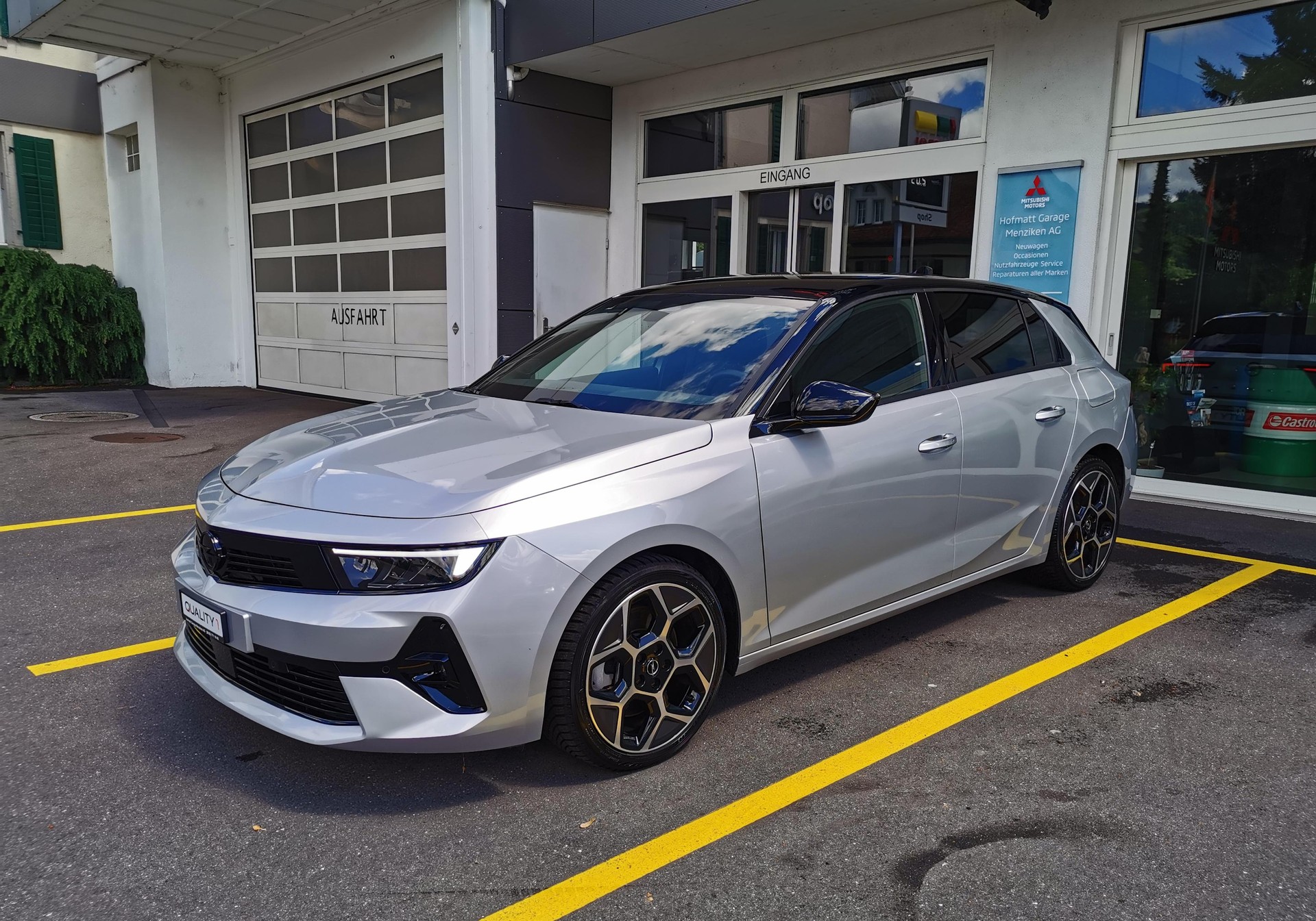 OPEL Astra 1.6 T PHEV 180 Swiss Premium-image-2