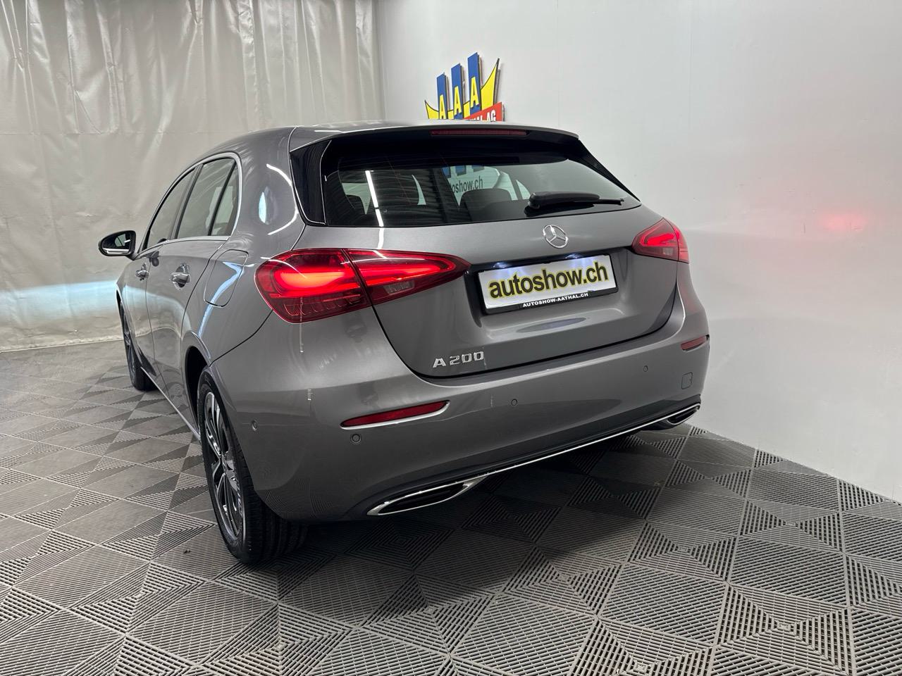 MERCEDES-BENZ A 200 Sportline DCT-image-12
