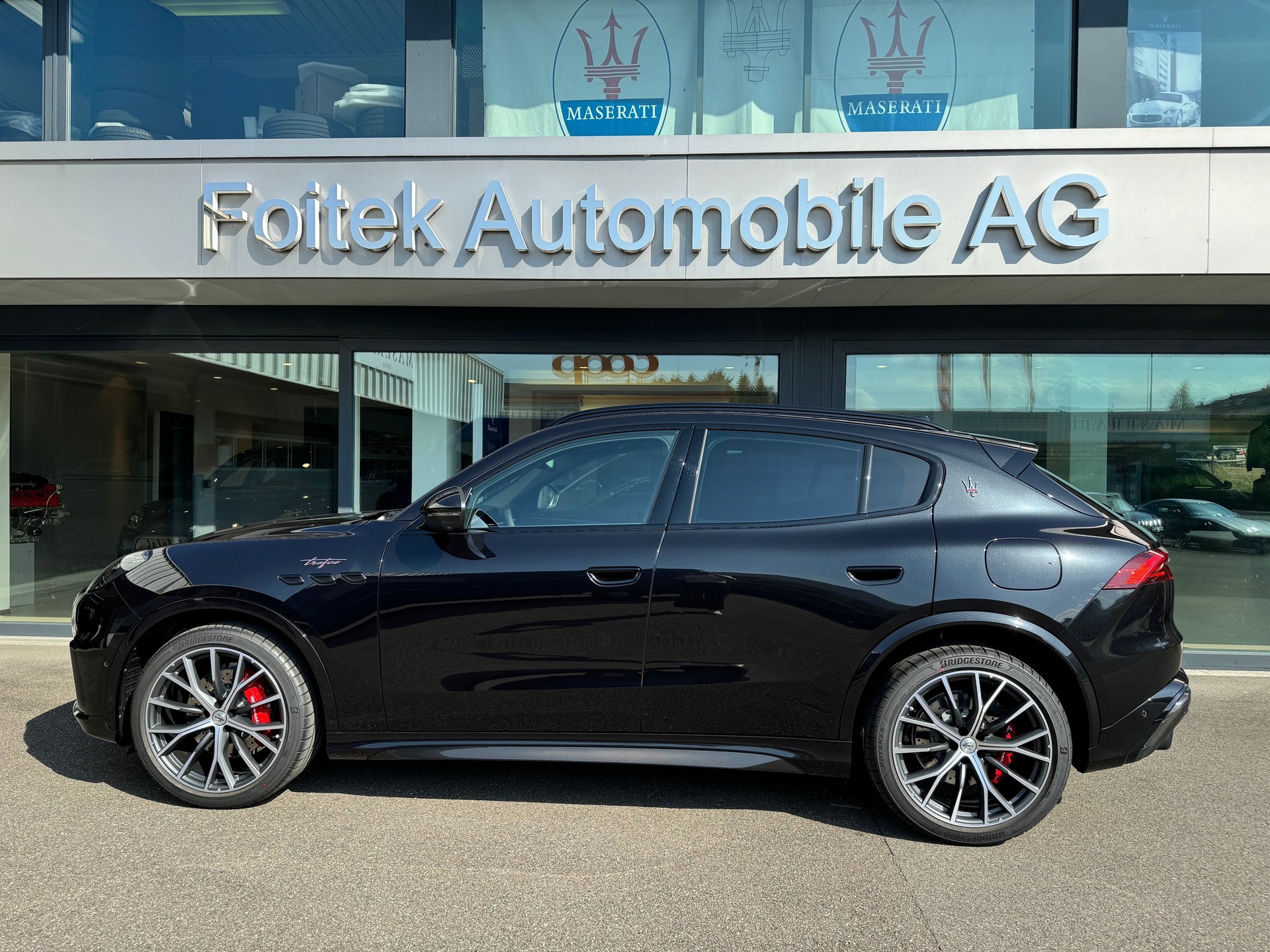 MASERATI Grecale 3.0 Trofeo-showroom-element-1