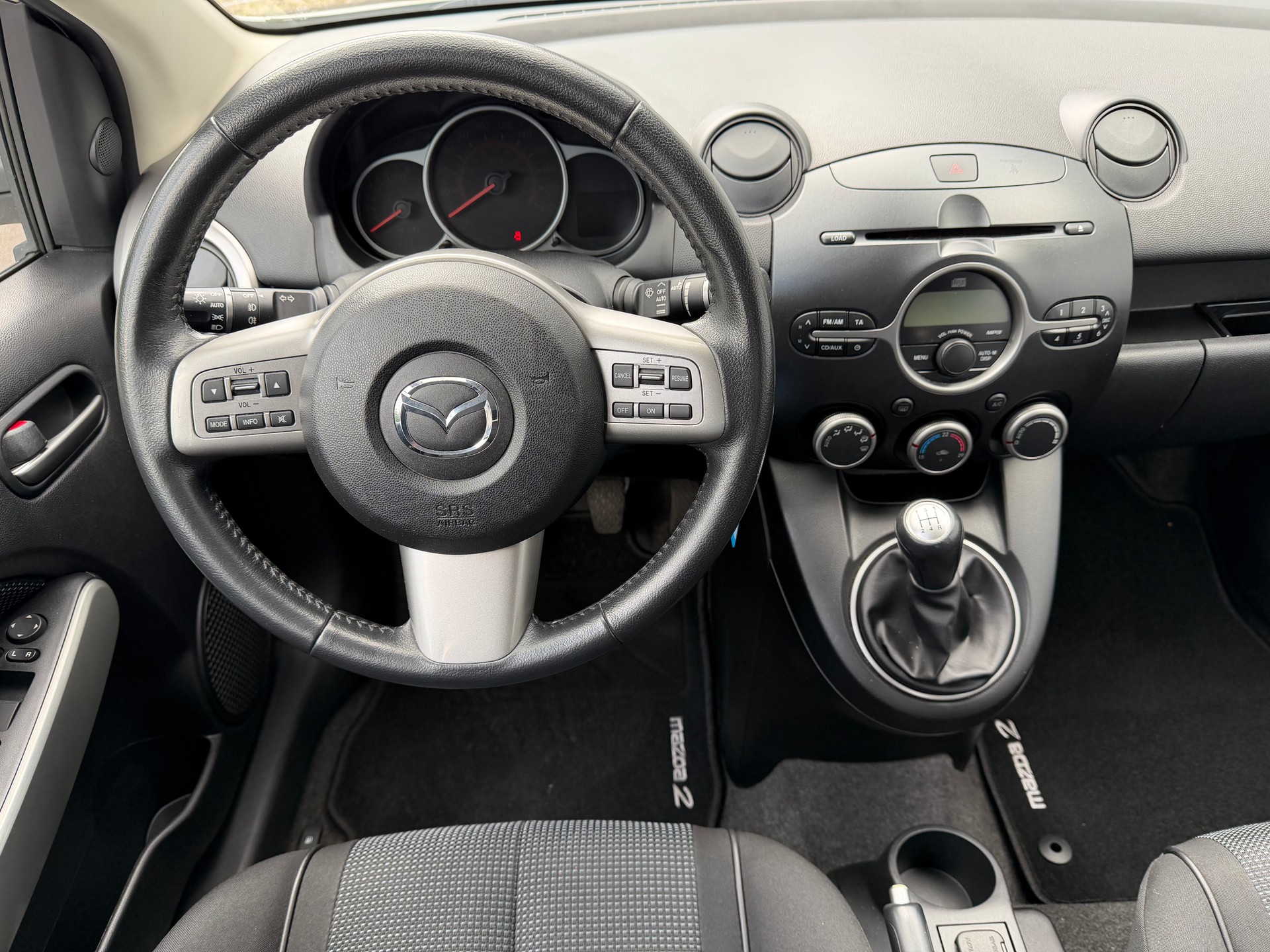MAZDA 2 1.5i 16V Sport-image-16