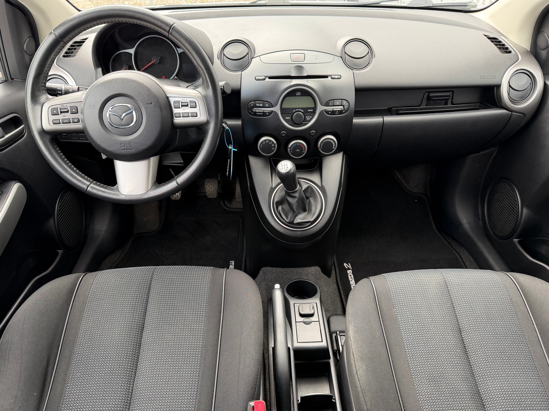 MAZDA 2 1.5i 16V Sport-image-18