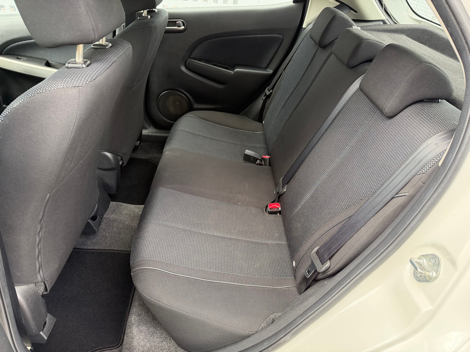 MAZDA 2 1.5i 16V Sport-image-24