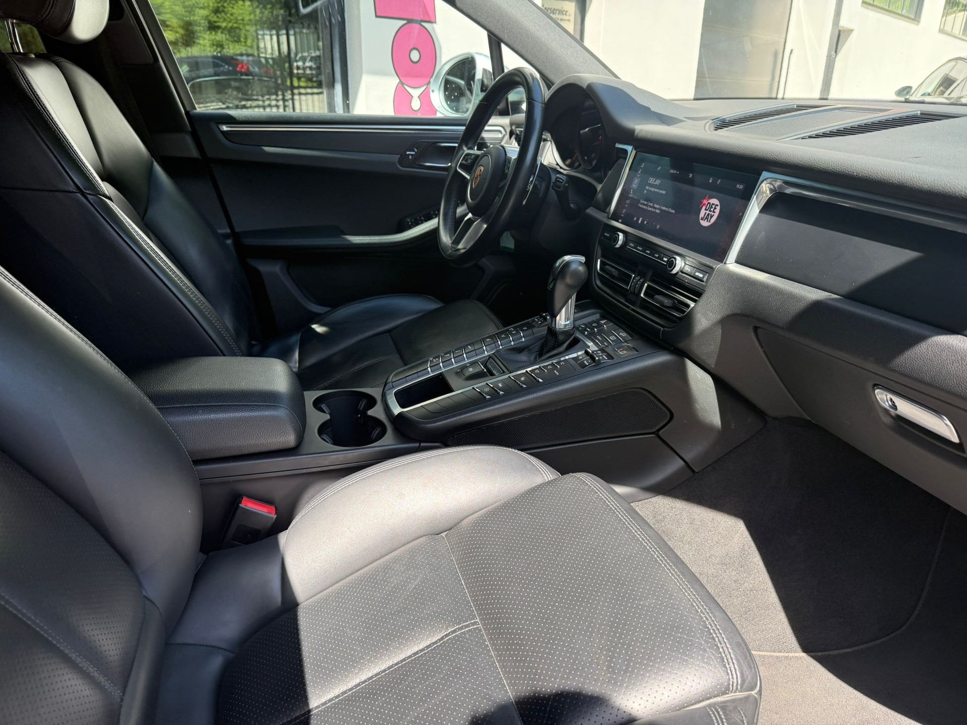 PORSCHE Macan PDK-image-13