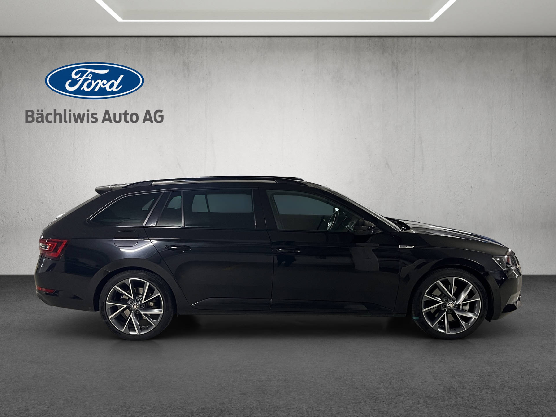SKODA Superb Combi 2.0 TSI 280 SportLine+ 4x4 DSG-image-5