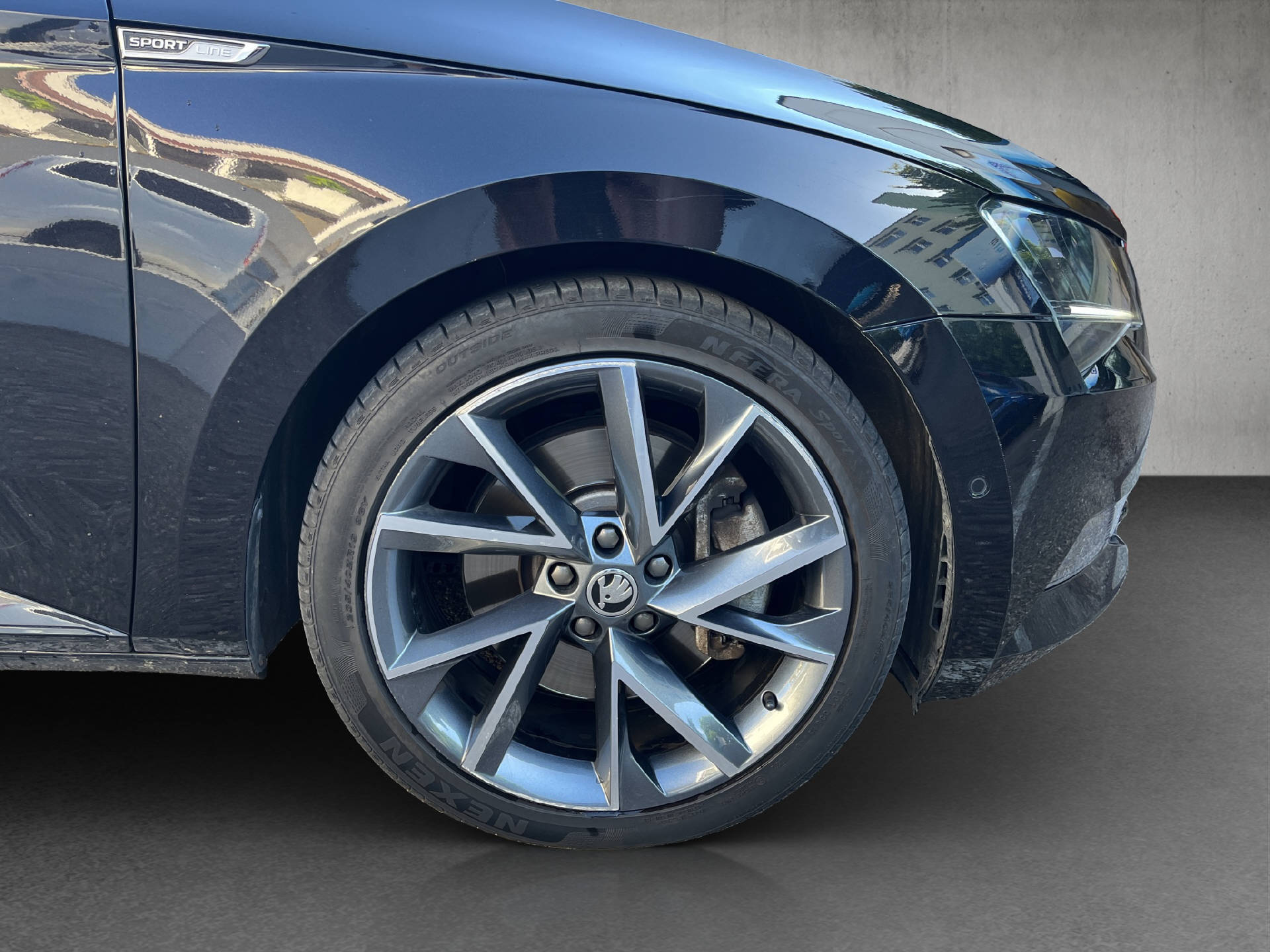 SKODA Superb Combi 2.0 TSI 280 SportLine+ 4x4 DSG-image-23