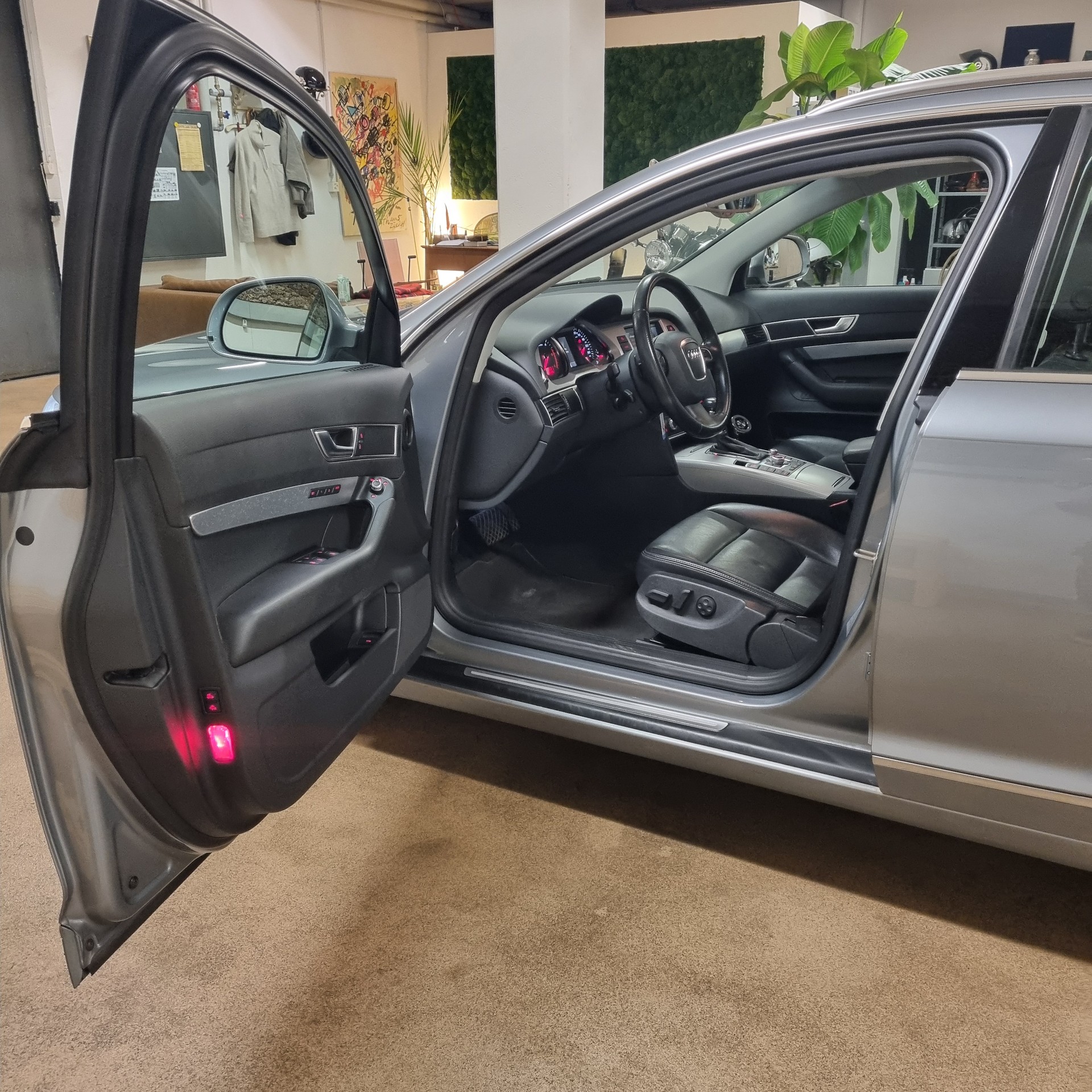 AUDI A6 Avant 3.0 V6 TDI quattro tiptronic-image-7