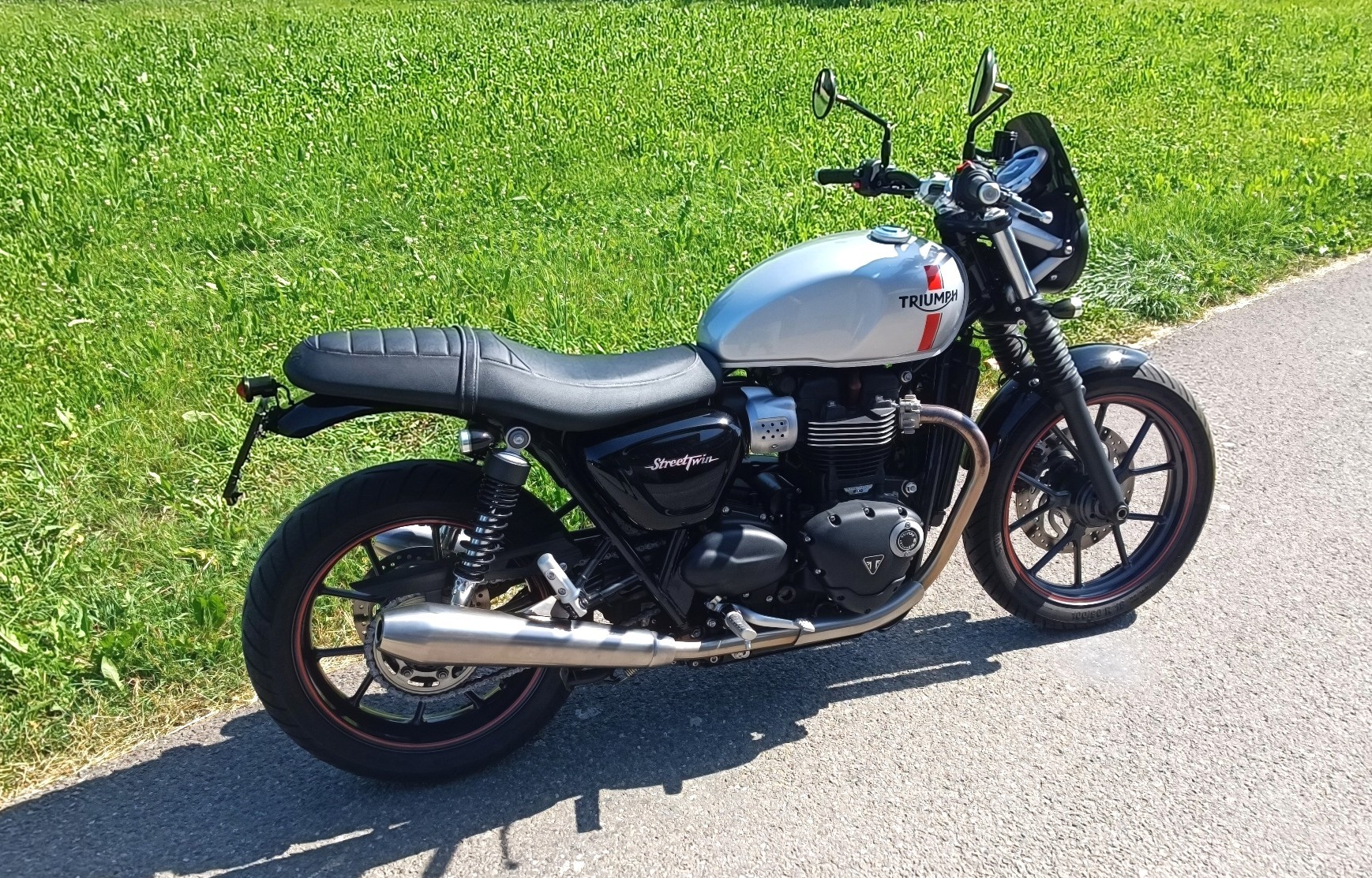 TRIUMPH Street Twin 900 i-image-2