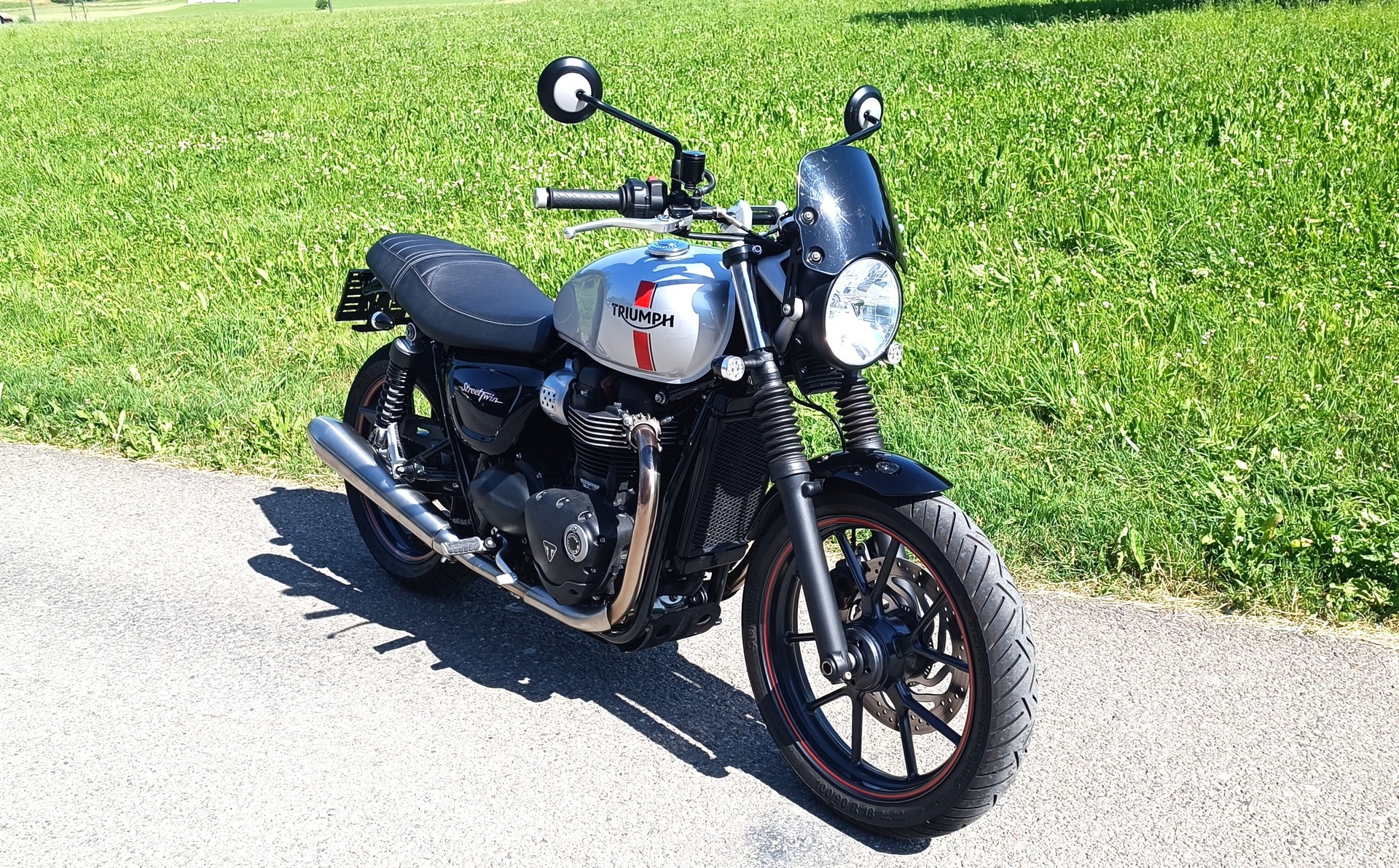 TRIUMPH Street Twin 900 i