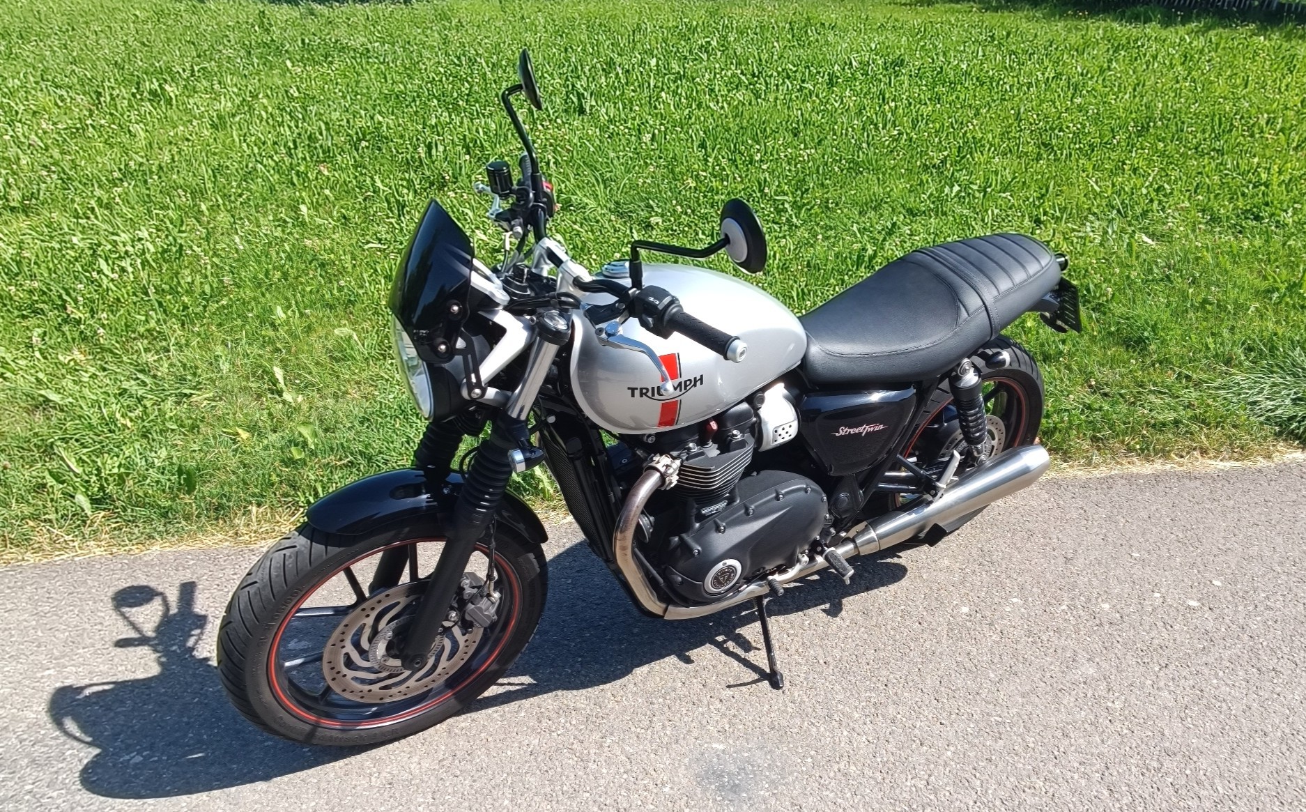 TRIUMPH Street Twin 900 i-image-1