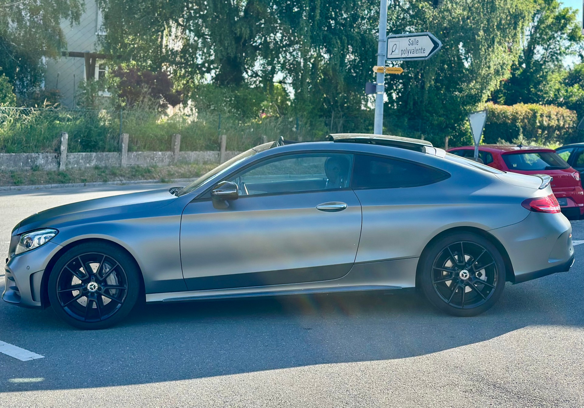 MERCEDES-BENZ C 300 Coupé AMG Line 9G-tronic-image-5