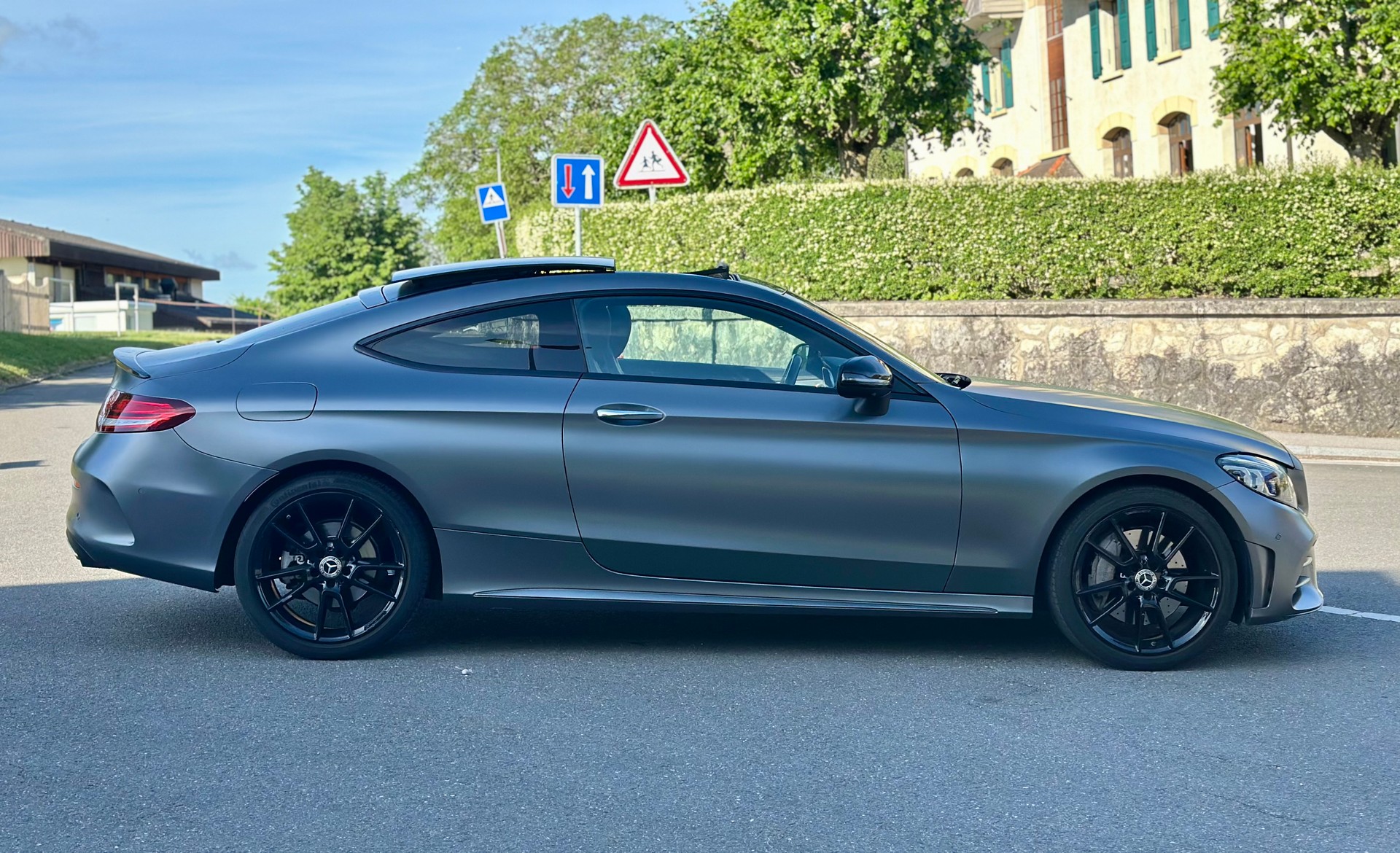 MERCEDES-BENZ C 300 Coupé AMG Line 9G-tronic-image-6