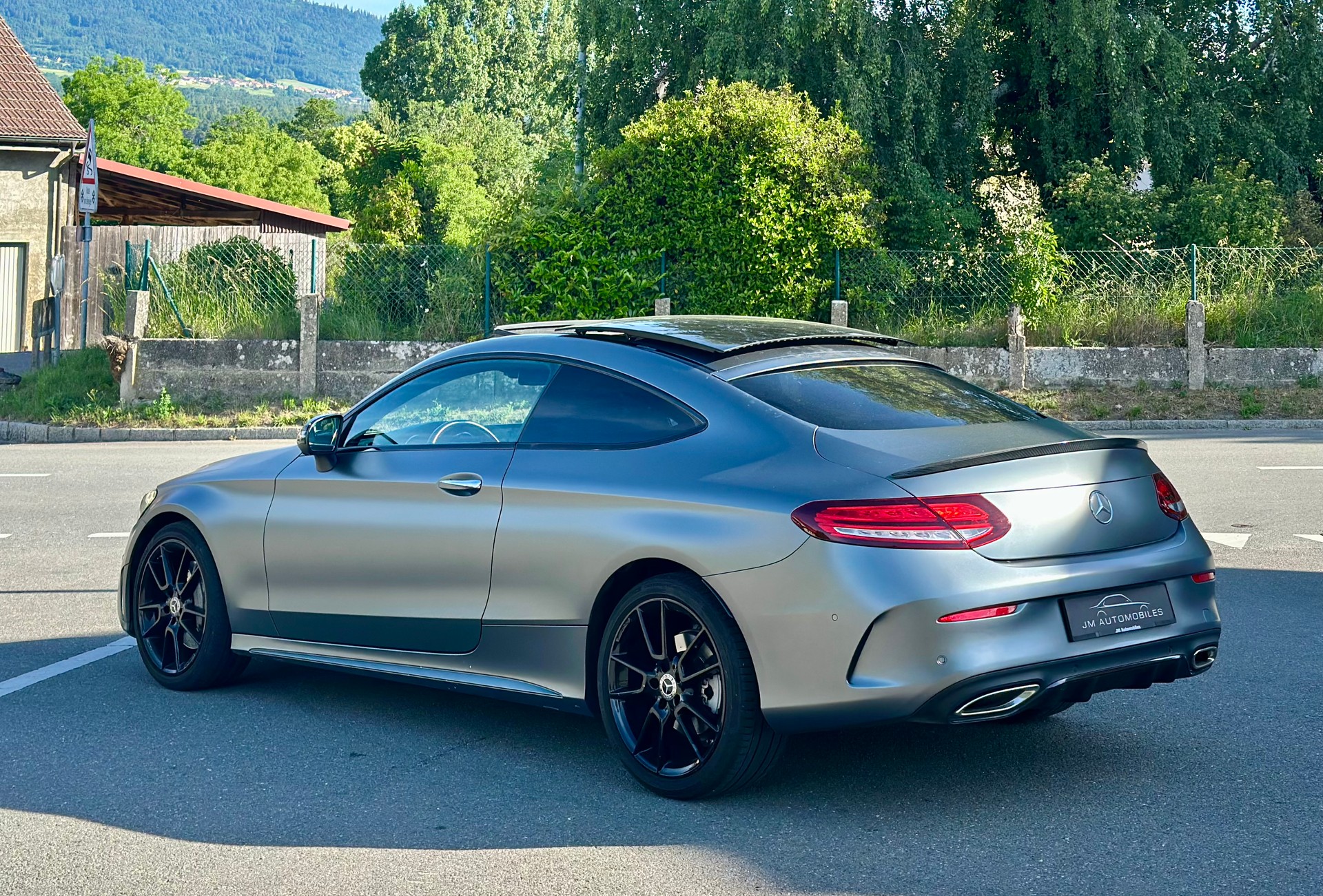 MERCEDES-BENZ C 300 Coupé AMG Line 9G-tronic-image-3