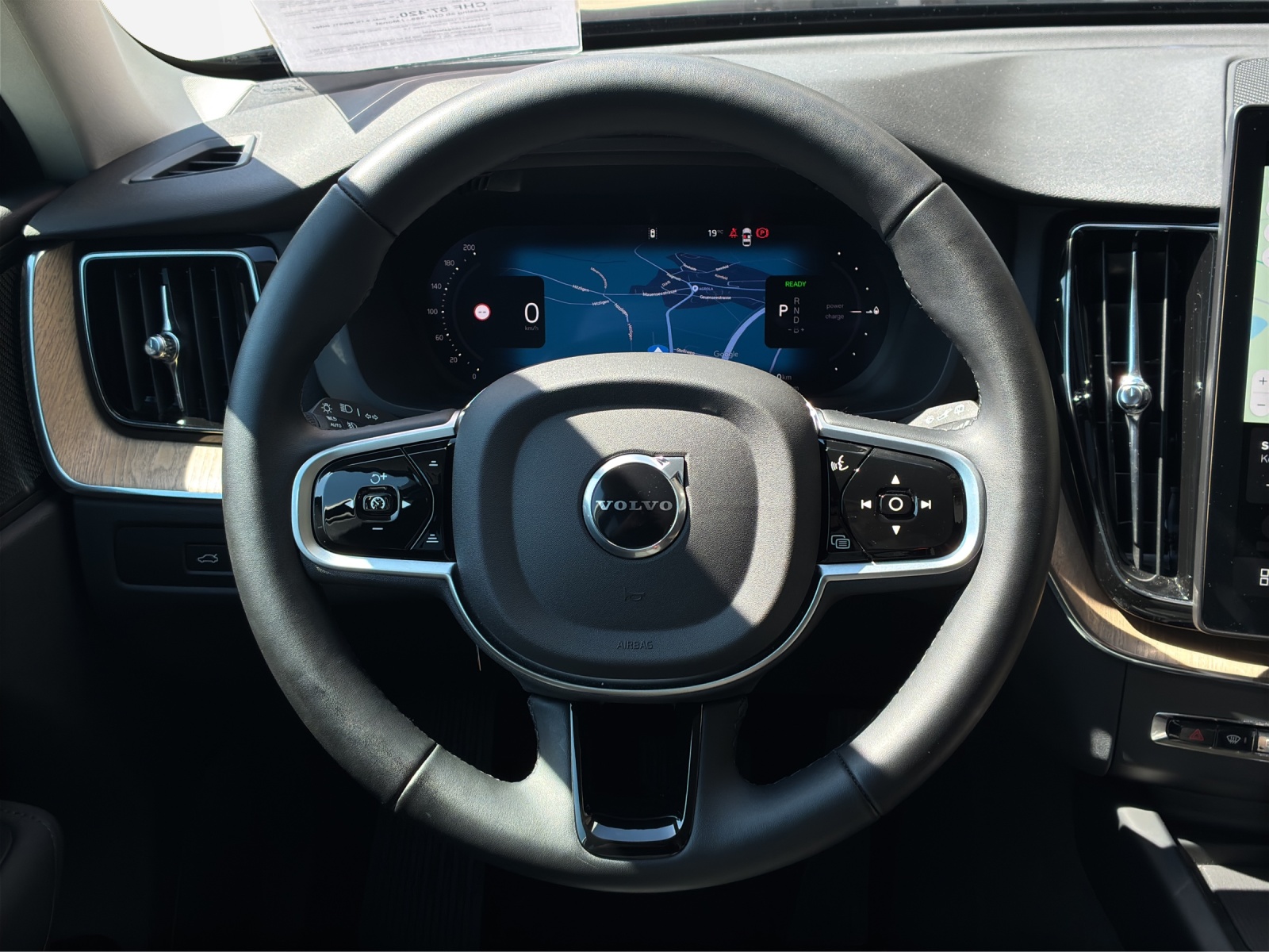 VOLVO XC60 2.0 T8 TE Plus Dark eAWD-image-11
