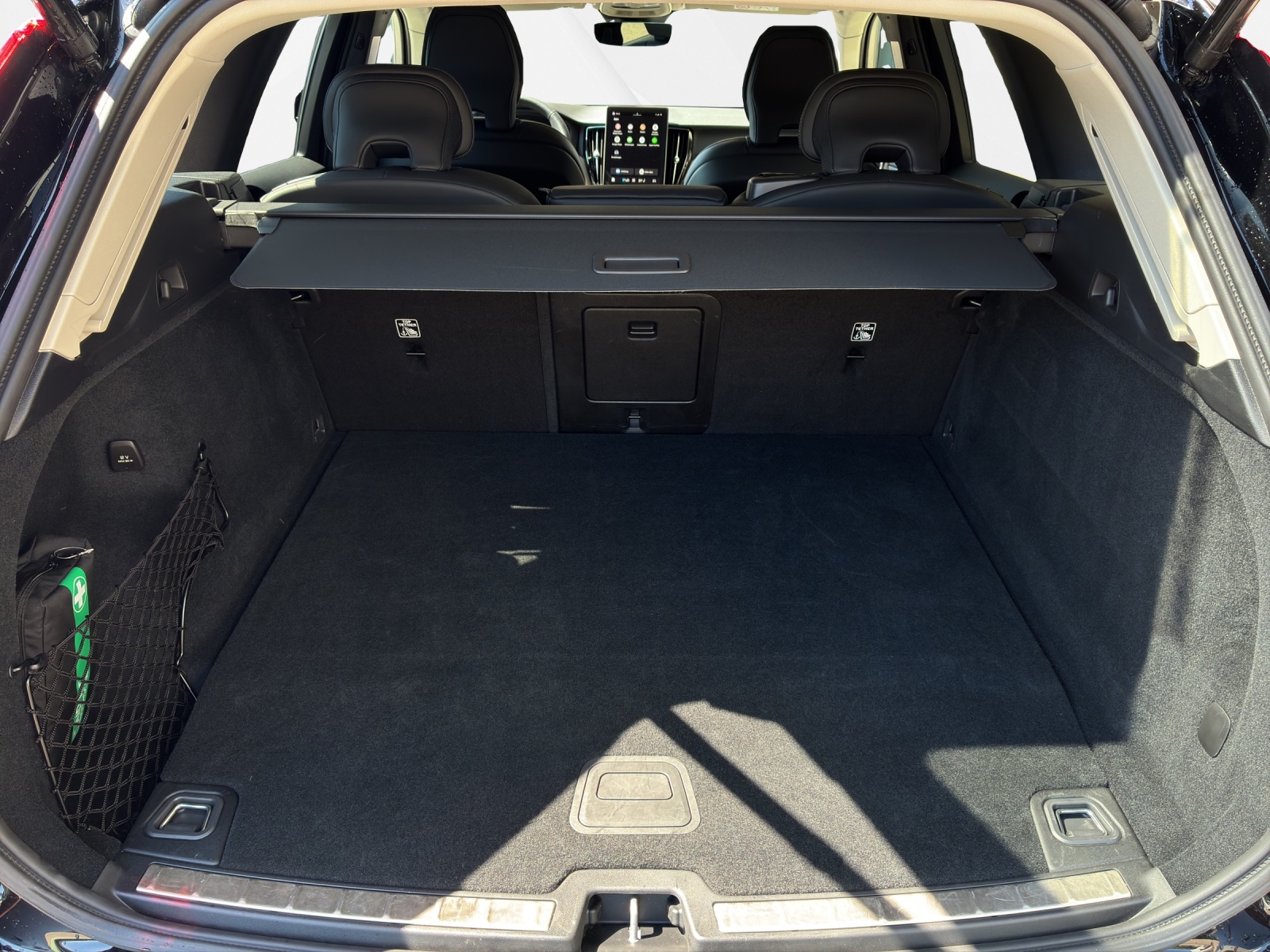 VOLVO XC60 2.0 T8 TE Plus Dark eAWD-image-14