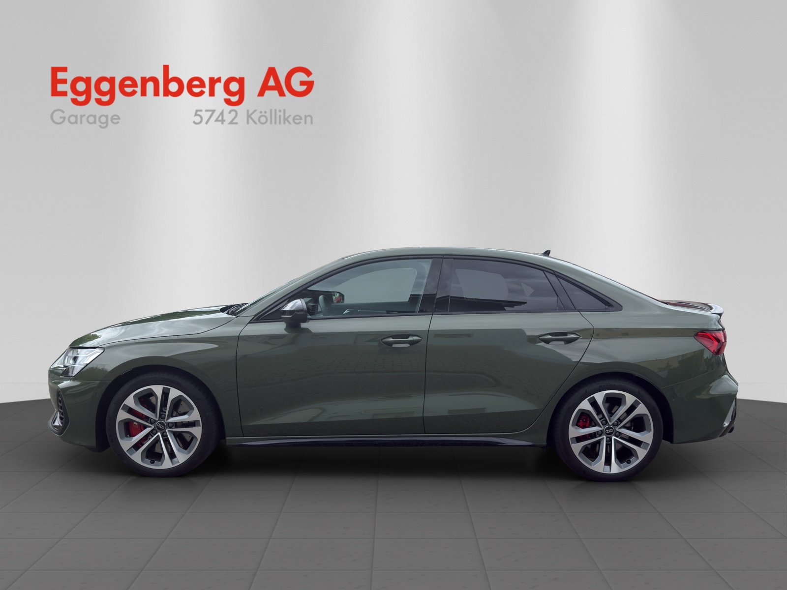 AUDI S3 Limousine TFSI quattro S-tronic, Distriktgrün Metallic-showroom-element-1