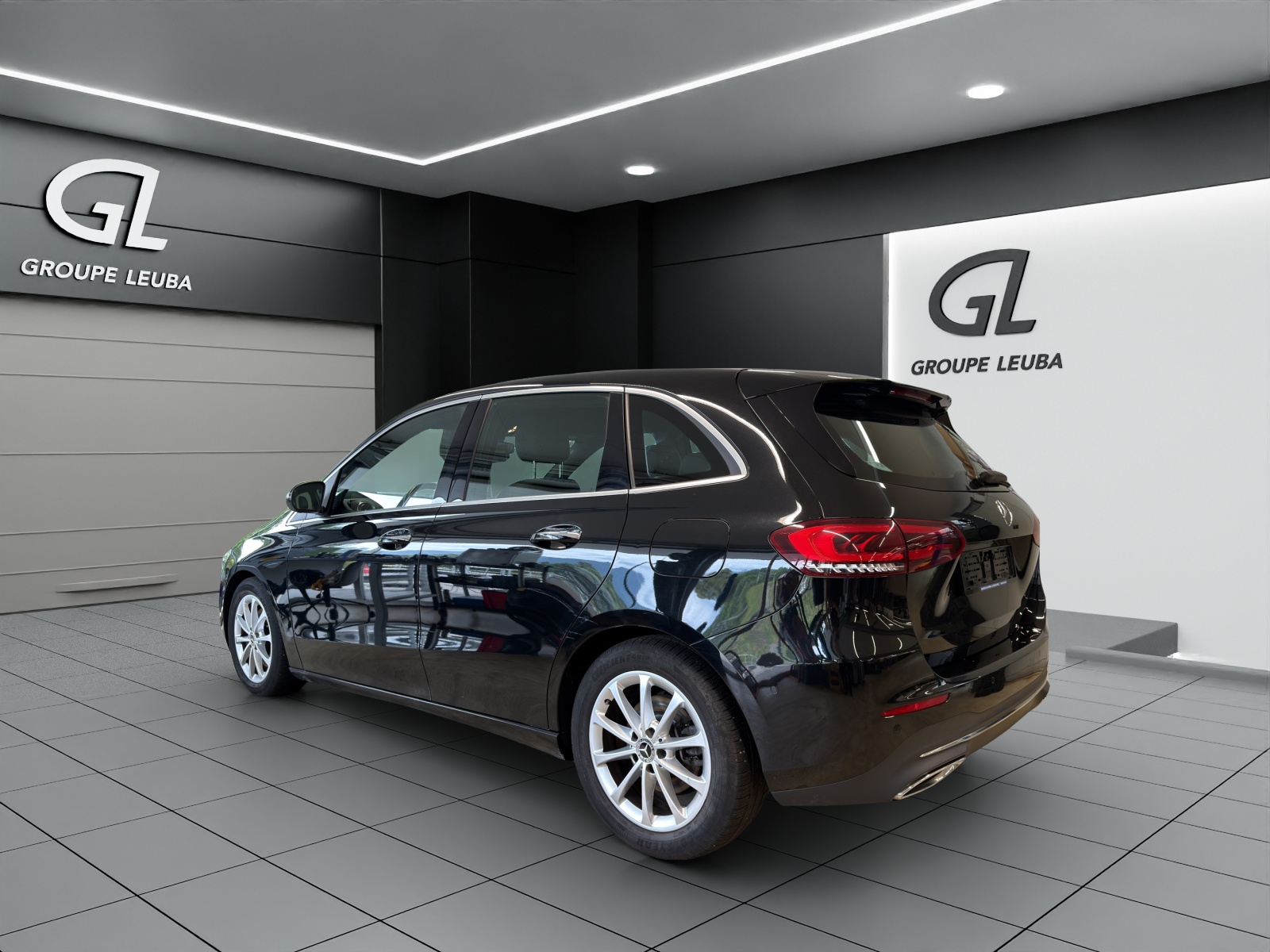 MERCEDES-BENZ B 220 4Matic Progressive-showroom-element-3