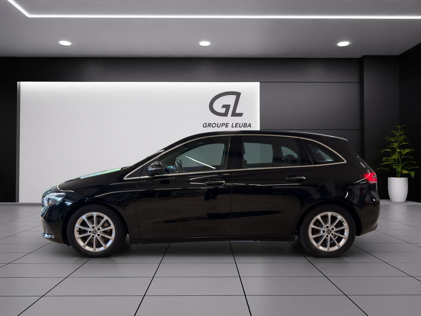 MERCEDES-BENZ B 220 4Matic Progressive-showroom-element-2