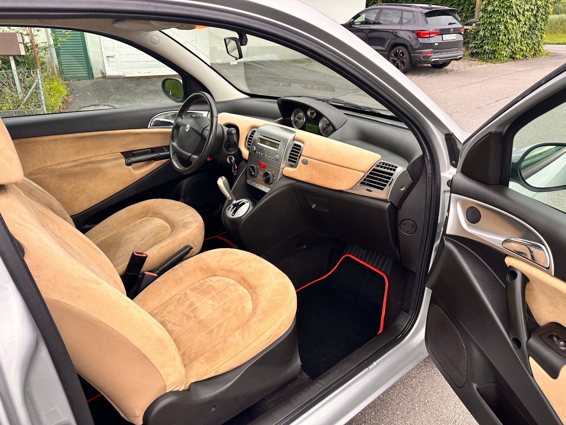 LANCIA Ypsilon 1.4 16V Platino-showroom-element-3
