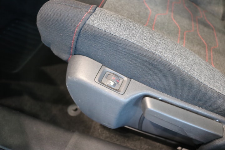 CITROEN C3 Shine EAT6-image-27
