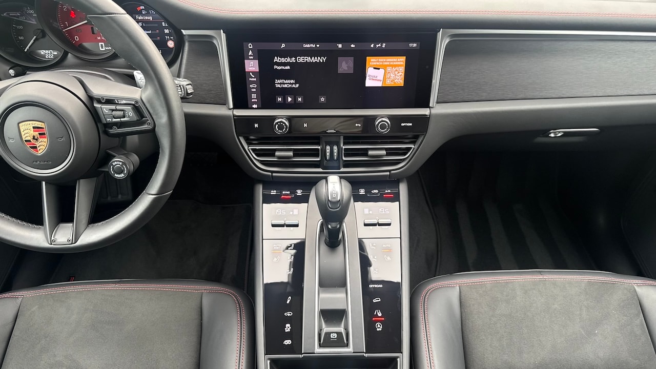 PORSCHE Macan GTS PDK-image-26
